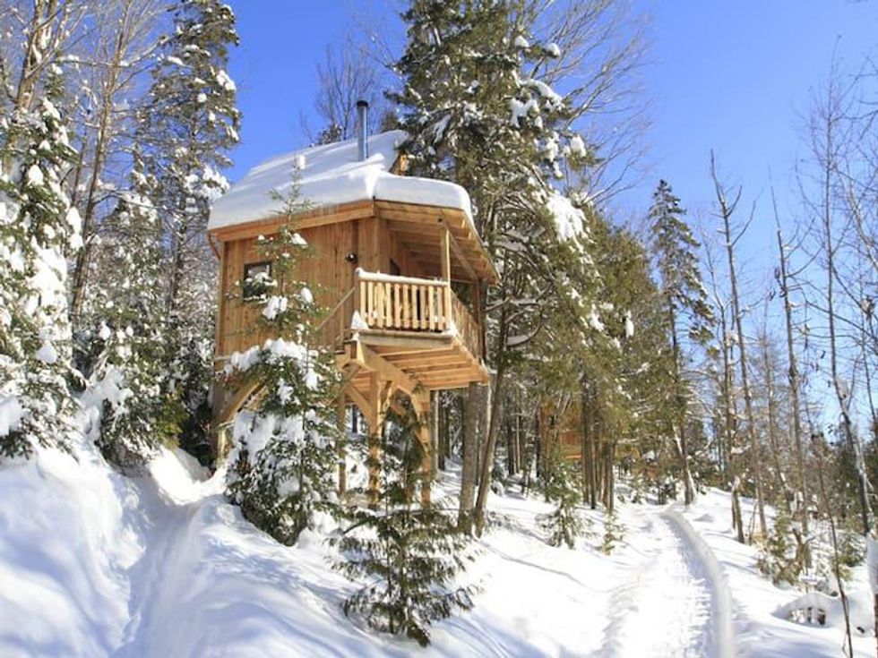 9 Airbnb Chalets To Rent Less Than 2.5 Hours From Montreal For A Winter Wonderland Weekend