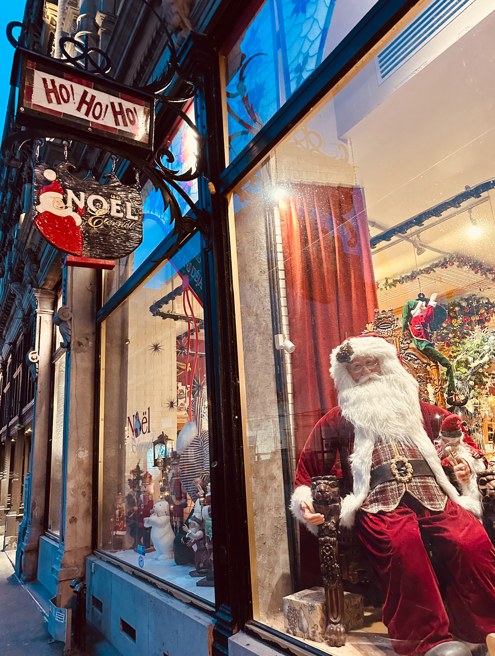 A beautiful, festive storefront in Old Montreal.