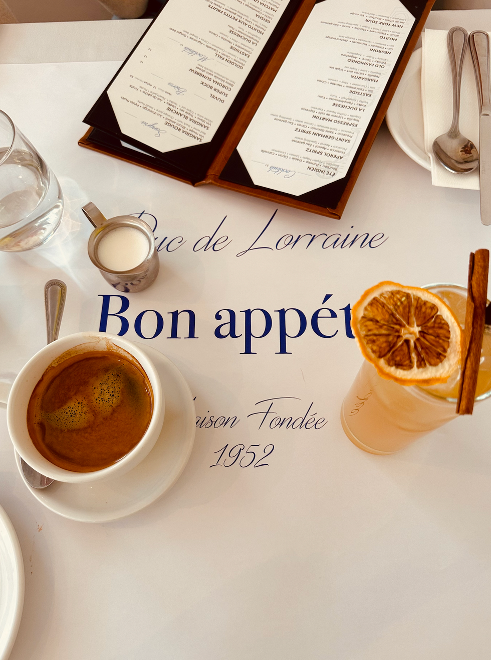 A brunch table setting at Duc de Lorraine.