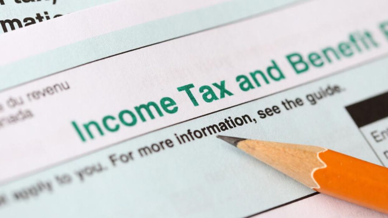 A Canadian income tax form.