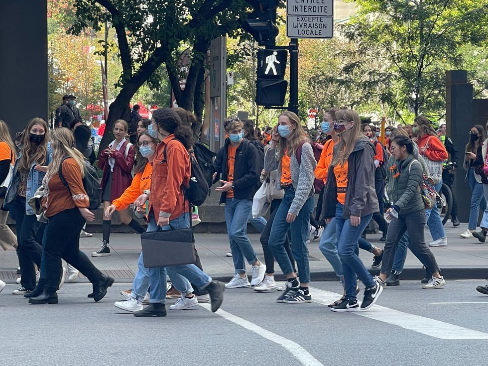 A March In Montreal On Truth & Reconciliation Day Declared \u2018Every Child Matters\u2019 (PHOTOS)