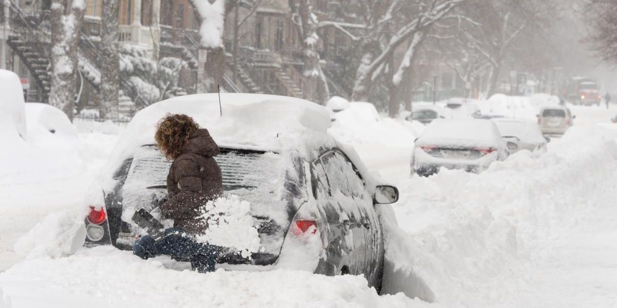 Montreal getting hammered with snow today & the rest of the week doesnt look much better