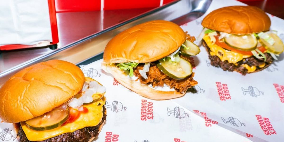 A popular smash burger chain is coming to Montreal and giving out free burgers this weekend A popular smash burger chain is coming to Montreal and giving out free burgers this weekend