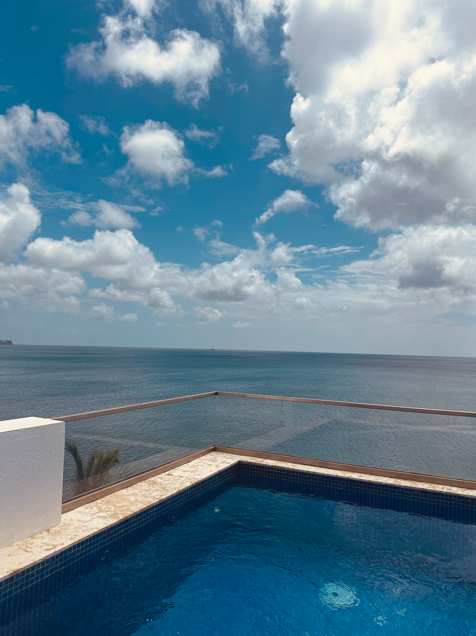 An infinity pool Windjammer Landing.