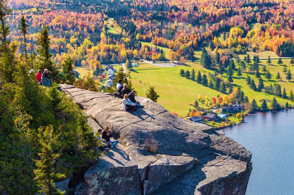 Autumn foliage in Quebec, from Mount Pinacle