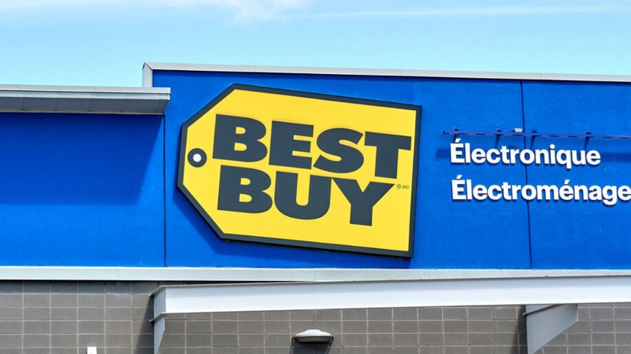 Best Buy Canada's storefront in Québec.
