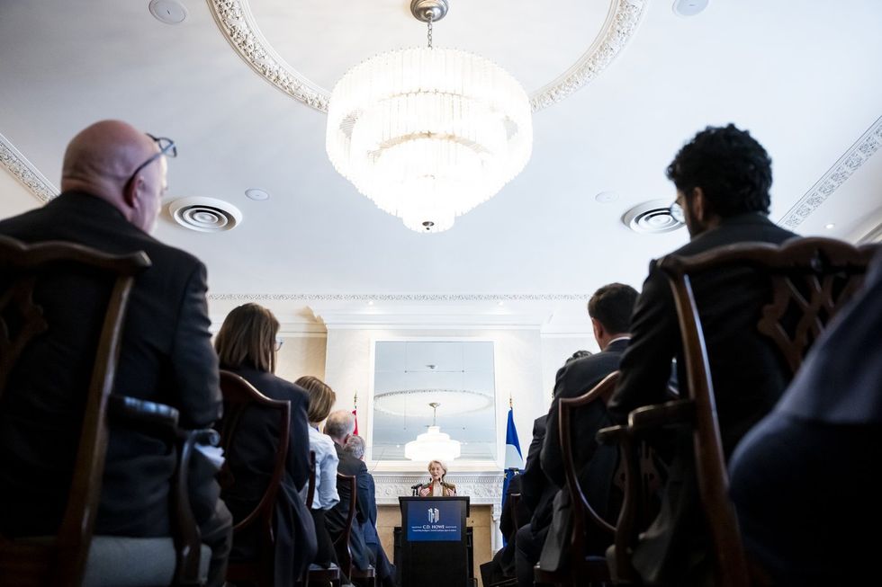 Carney, EU head tout 'associate' EU membership