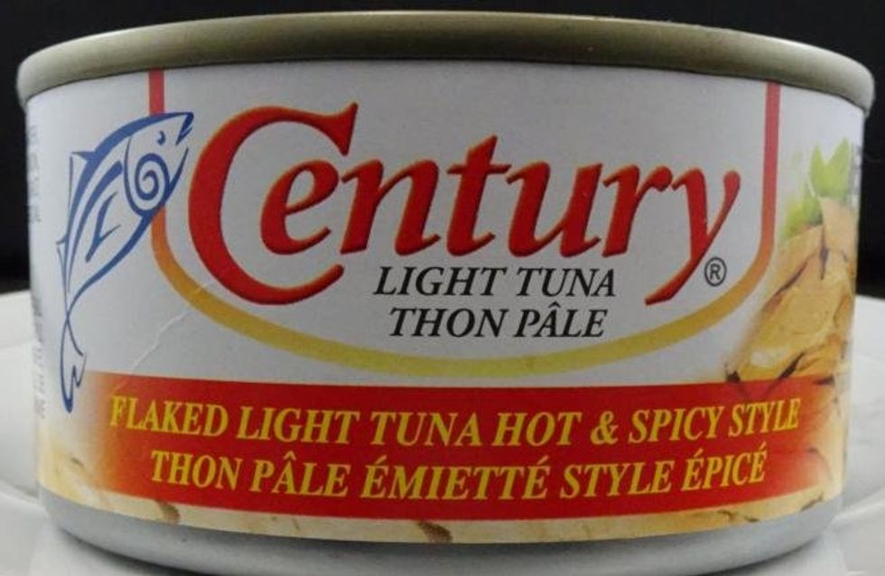 Century Flaked Light Tuna Hot & Spicy Style