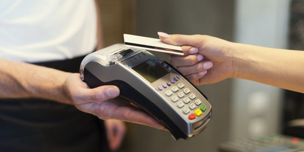 Tipping rules are officially changing at Quebec restaurants next week