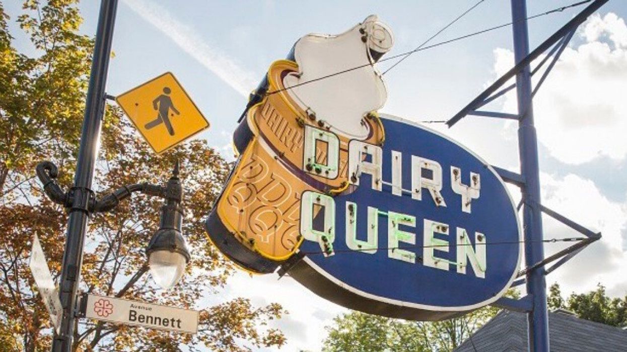 Dairy Queen sign.