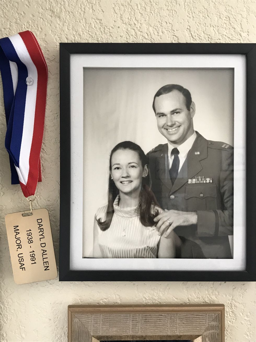 Daryl (R) photographed with his then-wife Janet (L).