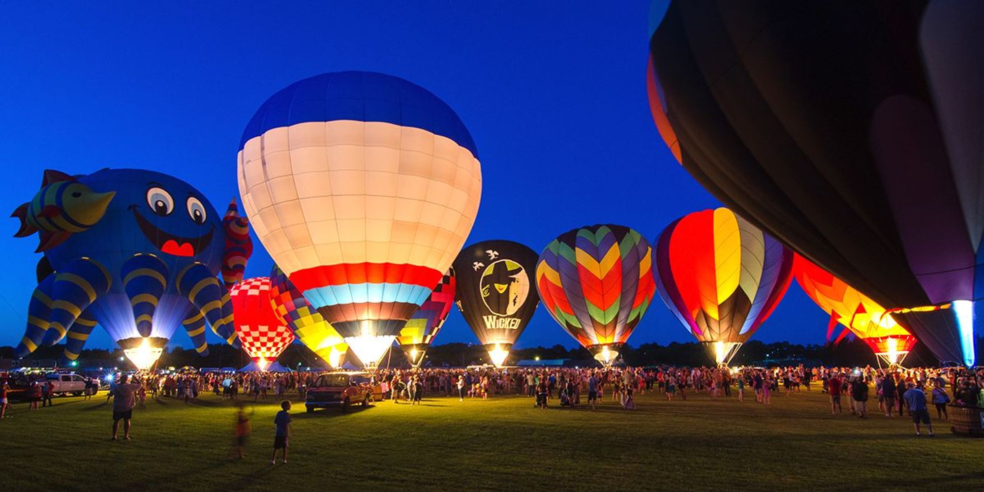 You Gotta Road Trip To Quebec's Massive "Hot Air Balloon" Show This