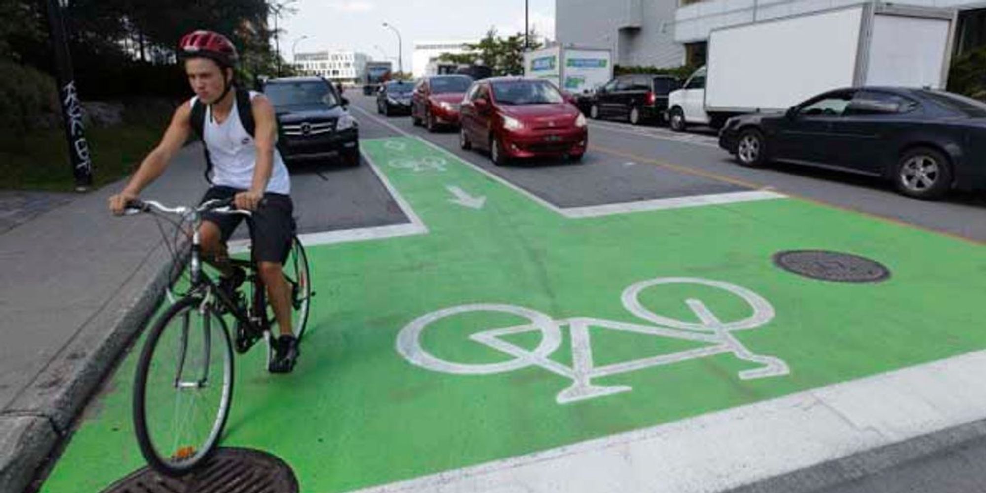 Montreal Street Gets Special "Bike Box" Zone For Cyclists MTL Blog