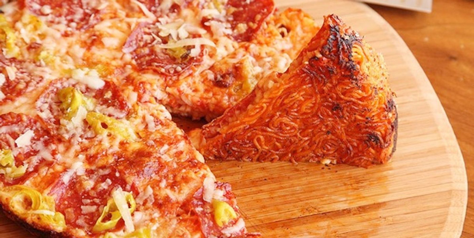 This Is The Ramen Noodle Pizza MTL Blog