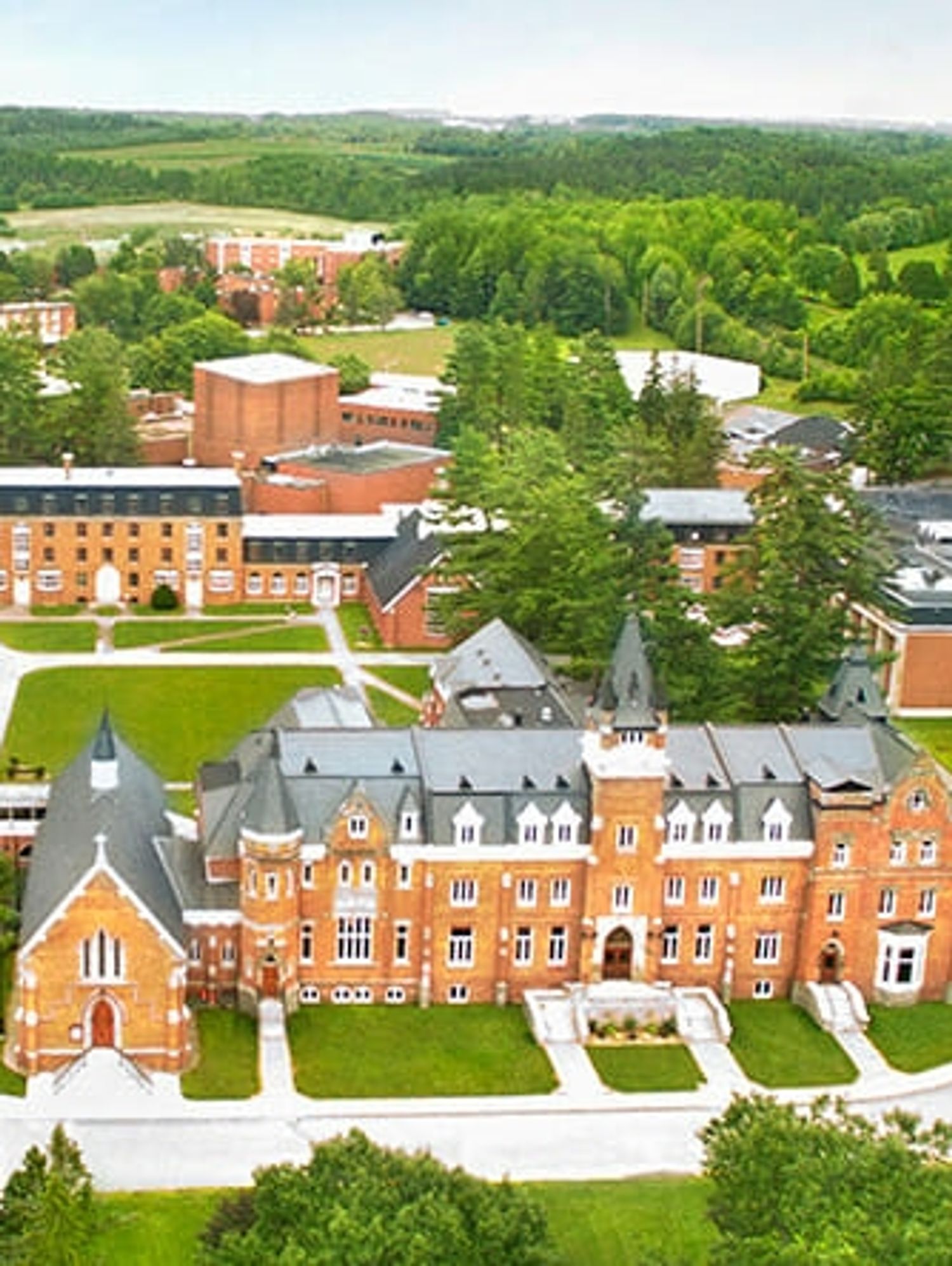 A City In Quebec Just Ranked As #1 In Canada To Study In For 2021 & It