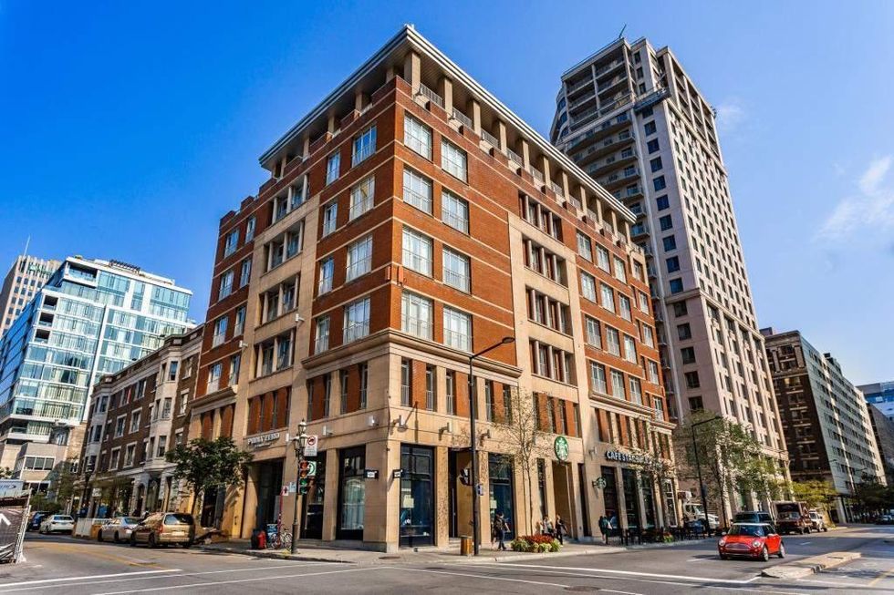 Montreal Apartments With A Great View & An Amazing Walk Score For Rent