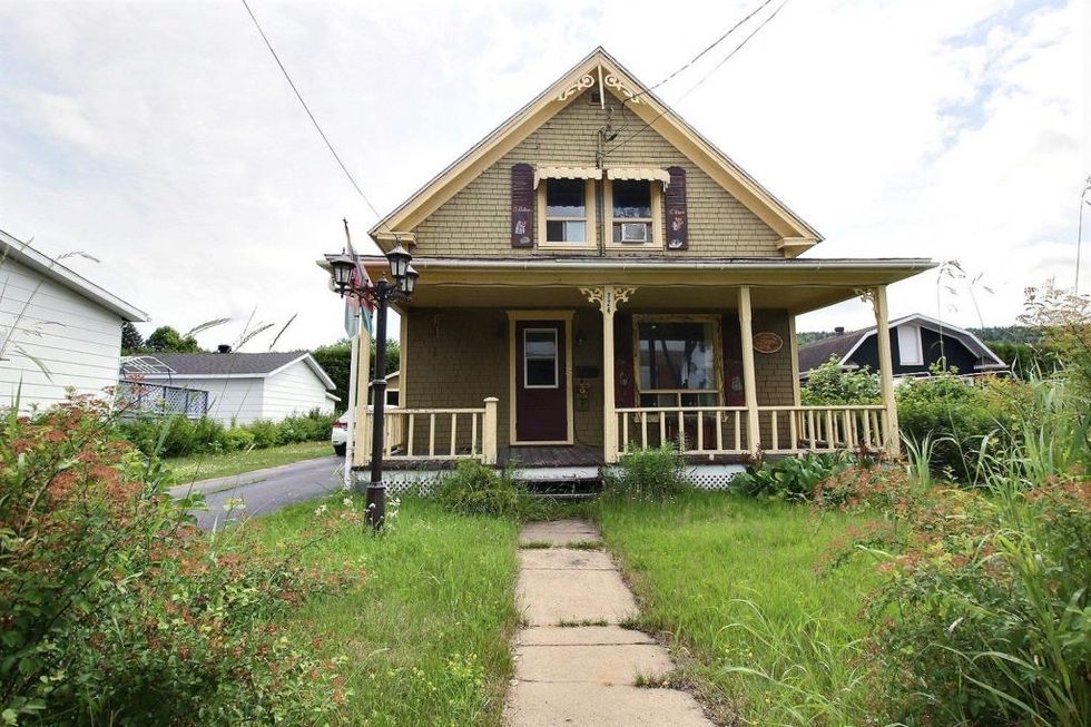 Cute Historic Homes For Sale In Quebec For Under 100,000