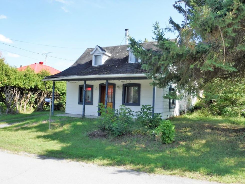 Cute Historic Homes For Sale In Quebec For Under 100,000