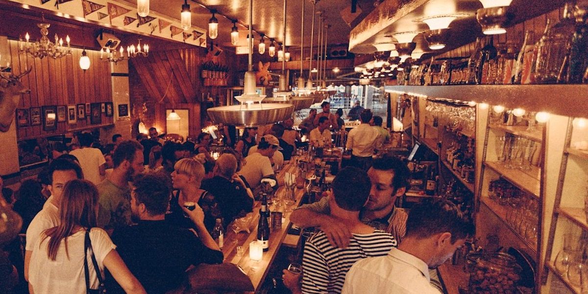 Best Bars For Happy Hour 5 A 7 In Montreal Mtl Blog