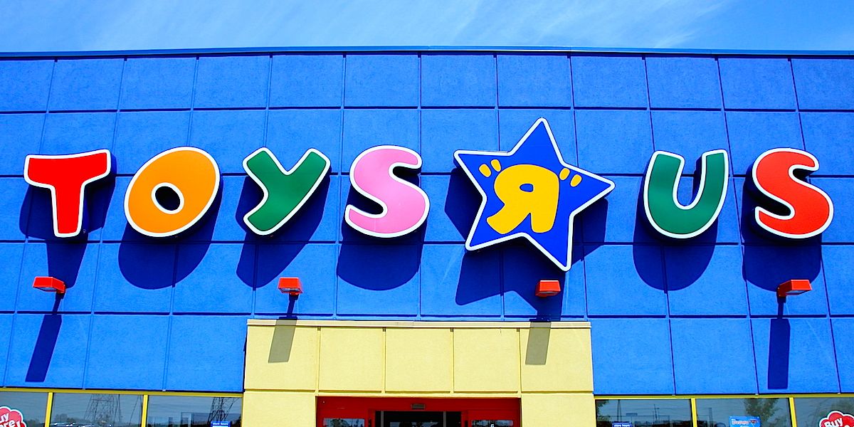 Toys 'R' Us Canada Is About To Have An Extreme Black Friday Sale With