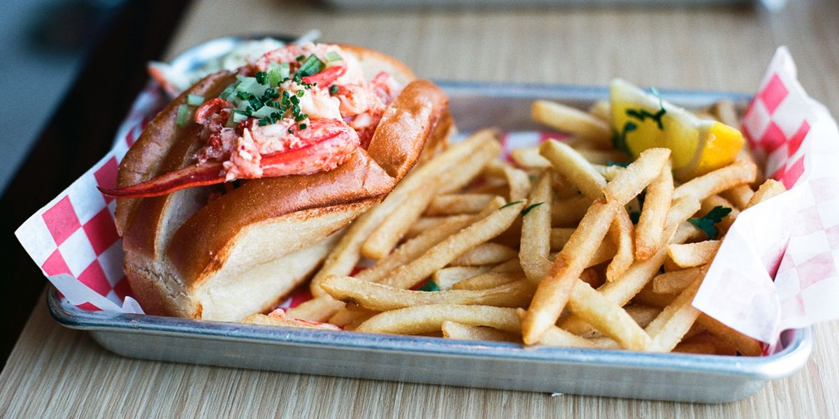 7 Insanely Good Lobster Roll Restaurants In Montreal That Will Make You