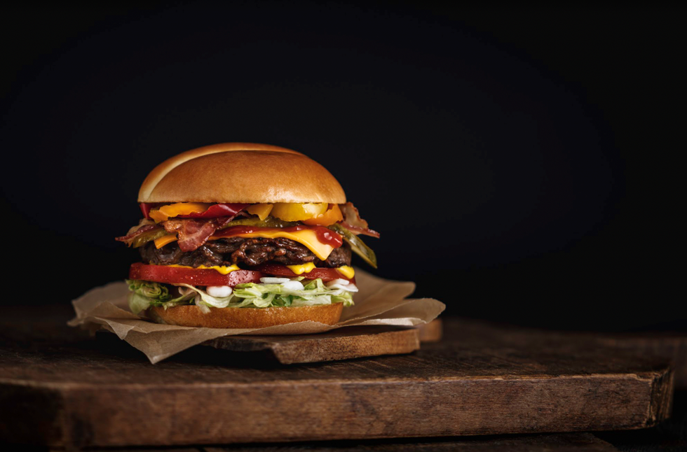 Harvey's Has A Customizable Burger & It's Available In Quebec MTL Blog