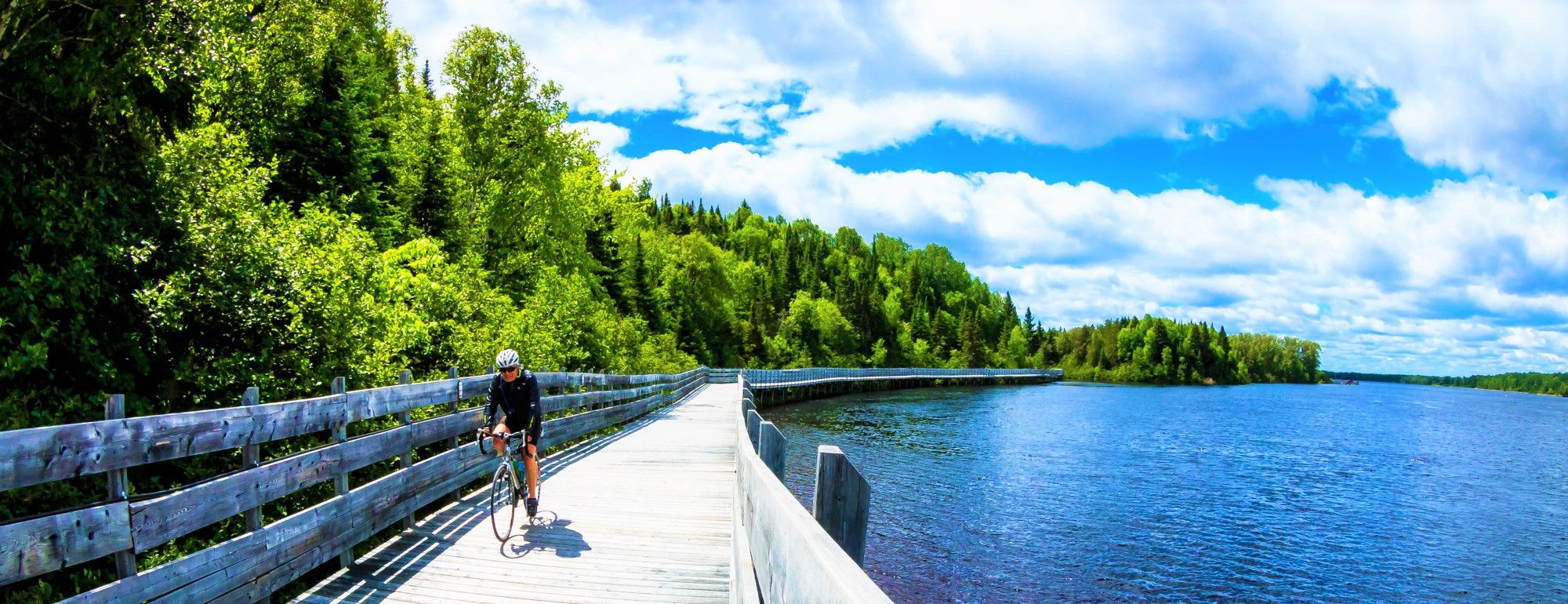 15 Epic Quebec Bike Paths You Can Take That Are For Beginners