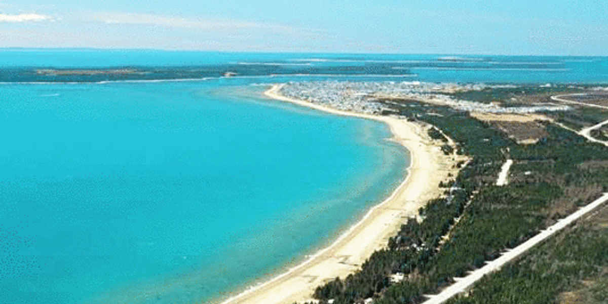 This Beach In Quebec Will Make You Feel Like You’re In Miami