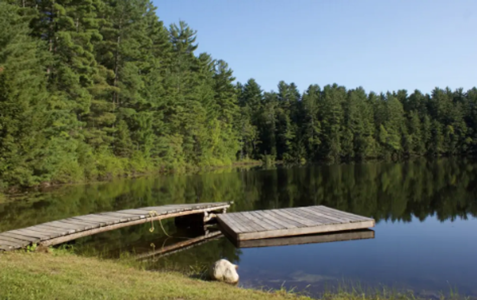 Cheap Waterfront Cottages For Rent In Quebec Will Blow Your Mind MTL Blog
