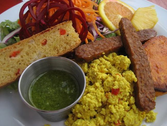 Best Montreal Vegan Brunch Restaurants - MTL Blog