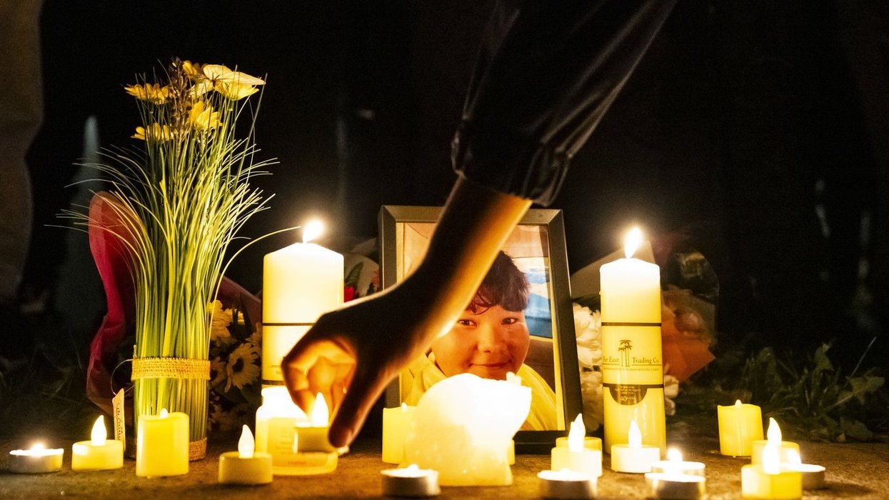 Family of slain teen to get police officer names