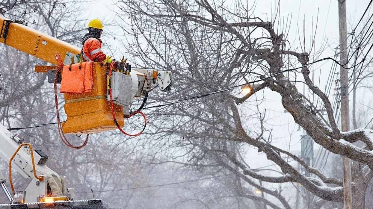 Hydro-Québec Power Outages Affect Thousands Of People In Montreal