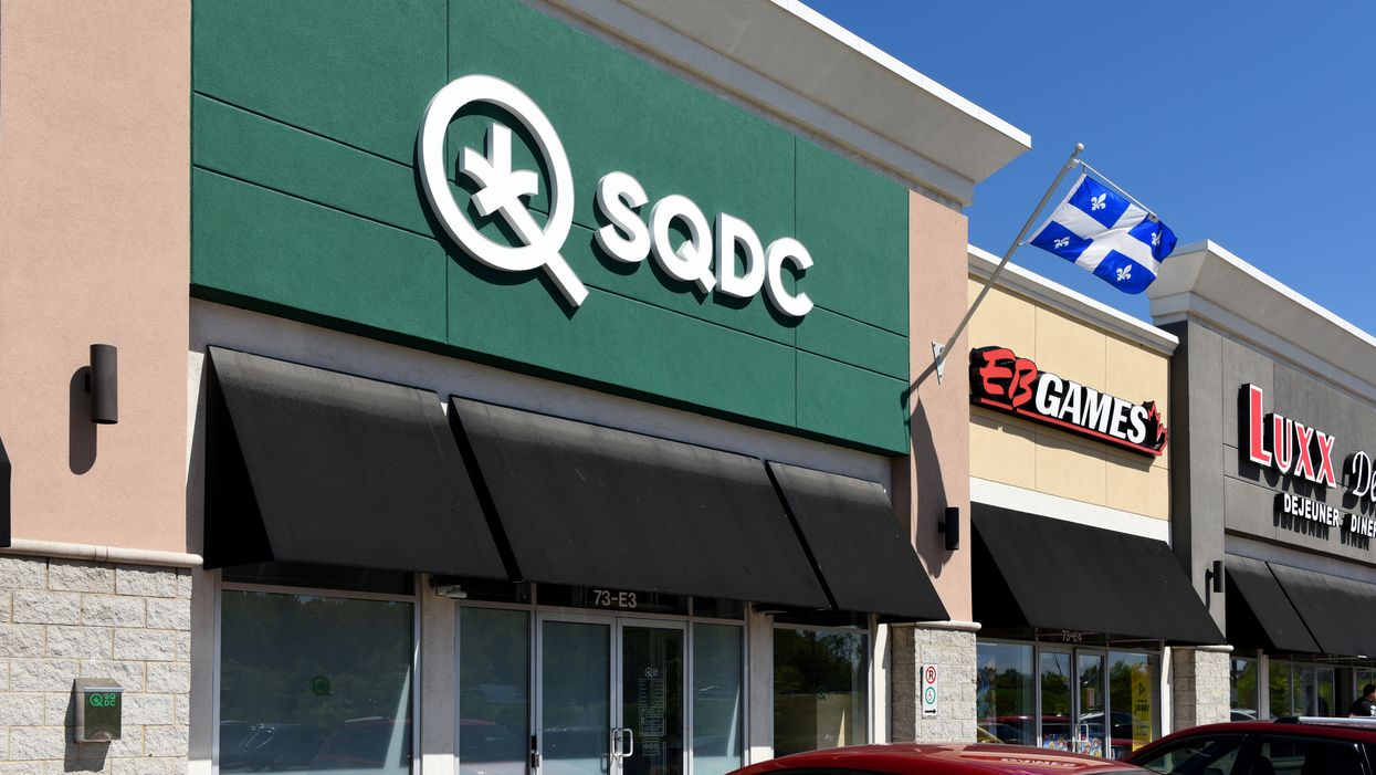 The SQDC Is Hiring For 28 In-Store Positions & You Can Apply In Time For 4/20