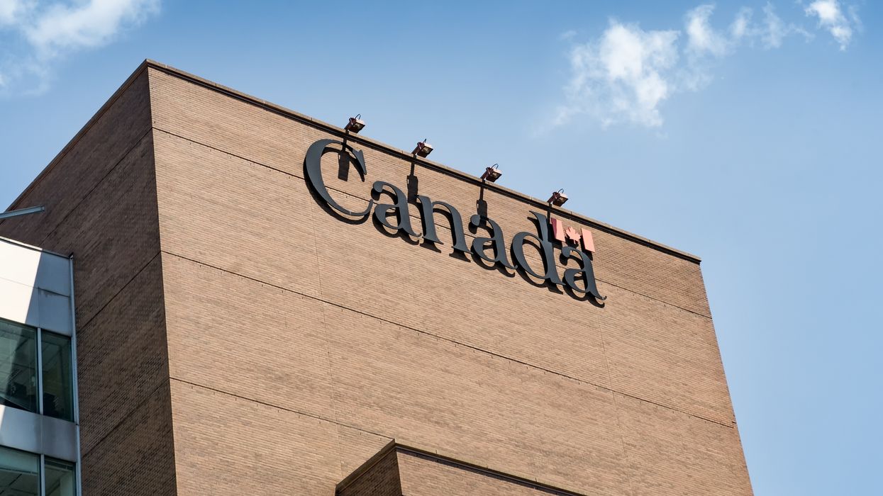 Here's Where Montrealers Can Get Free Help With Their Taxes