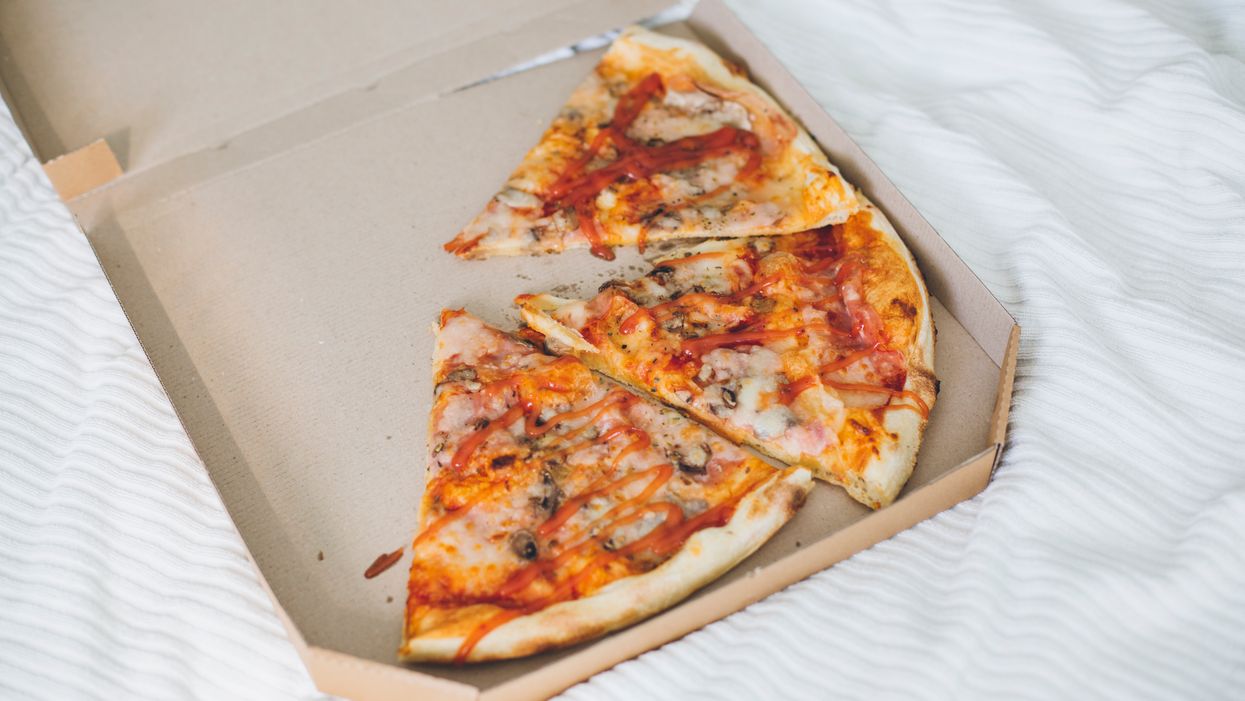 This New Vibrator Tech Gives You A Buzz When Your Food Arrives & It Sums Up The Pandemic
