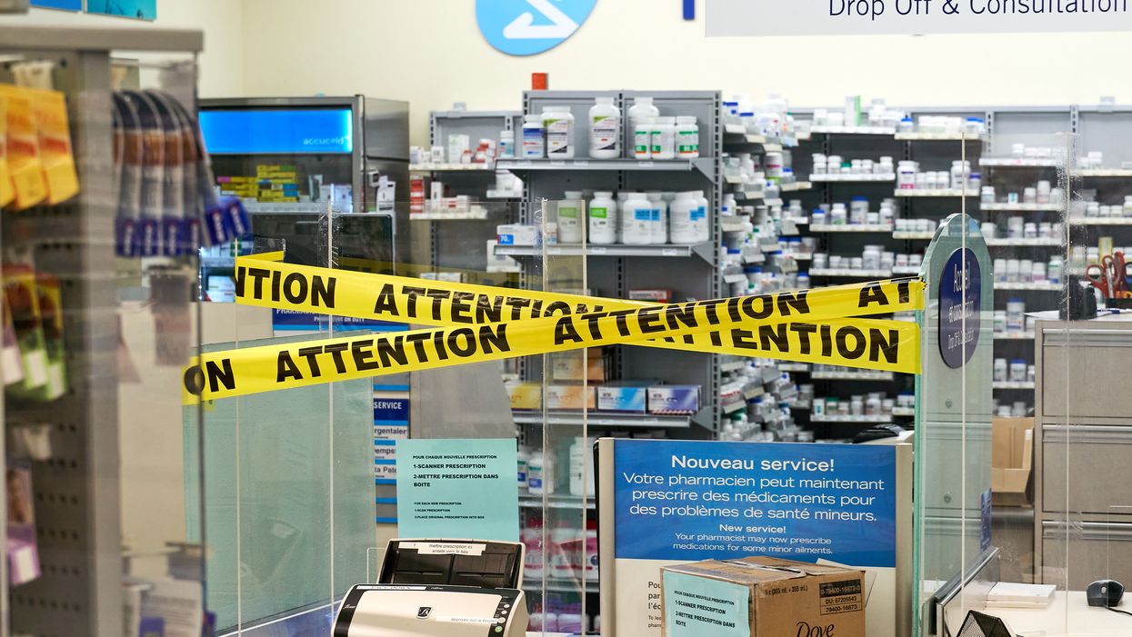 Antidepressant Use Went Up 'Significantly' In Quebec In 2020 & It's Pretty Obvious Why