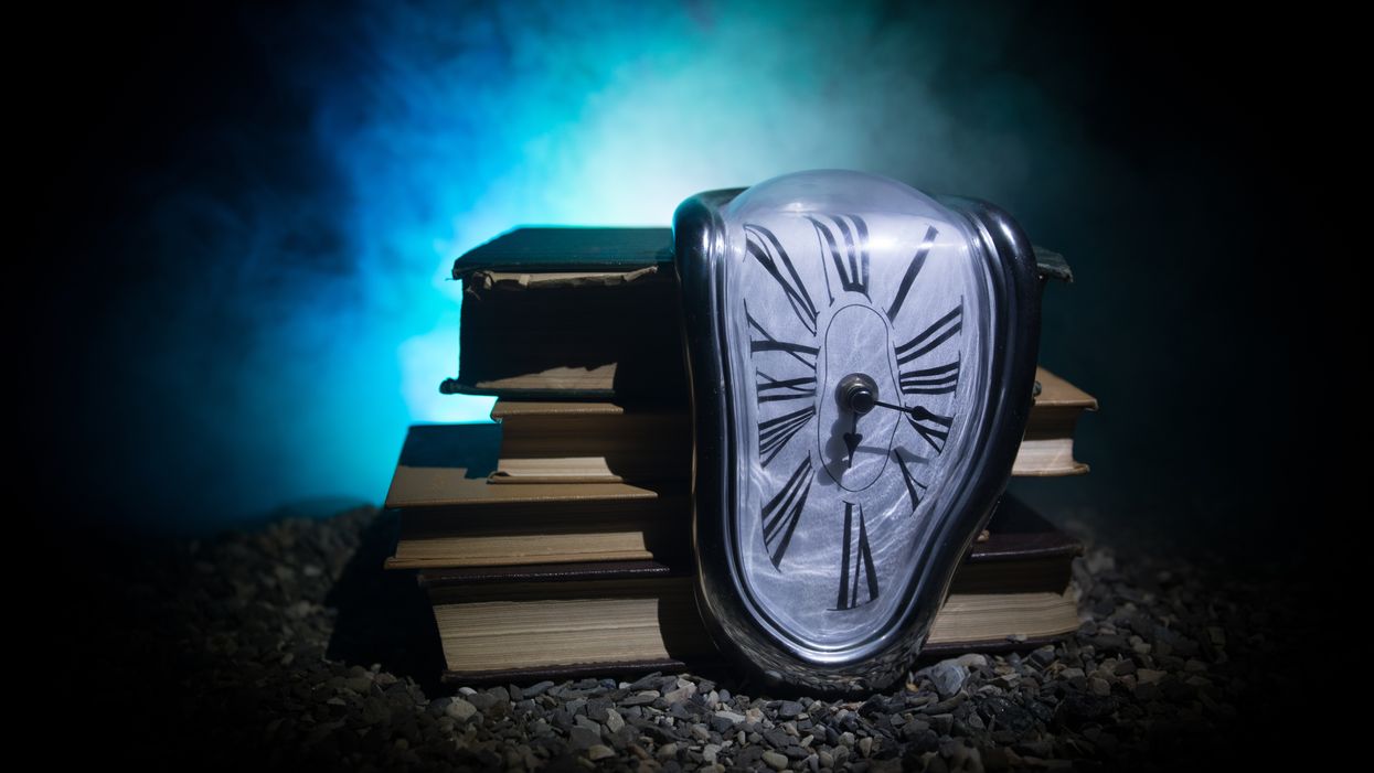 Why Lockdown Makes Time Feel Sooo Weird, According To A Montreal Expert