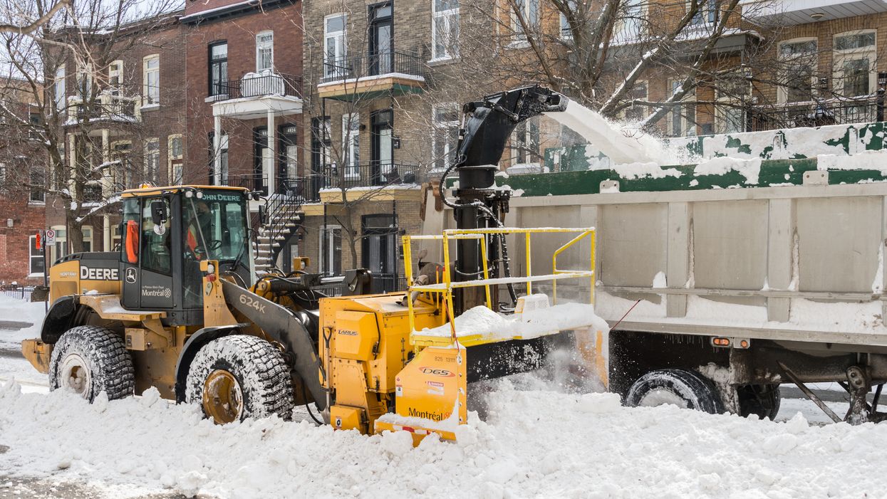 Snow Removal Starts Tomorrow In Montreal & Here's What You Need To Know