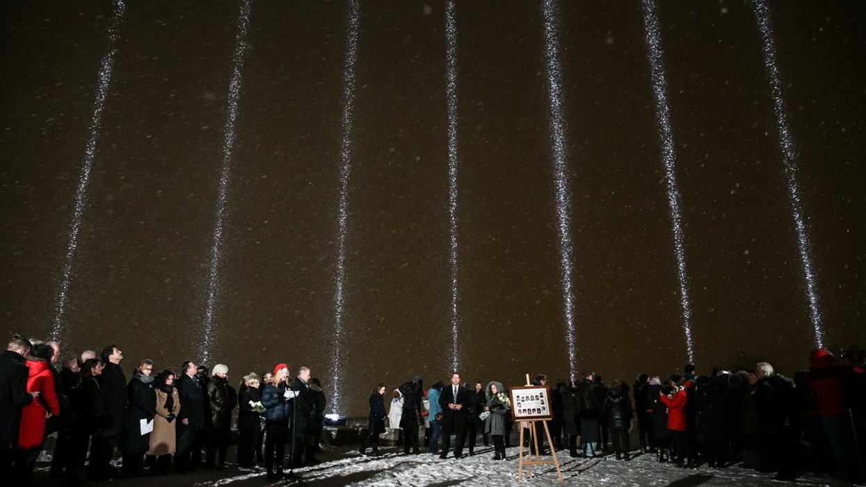 If You See 14 Light Beams On Mount Royal On Sunday, Remember The Victims Of Polytechnique