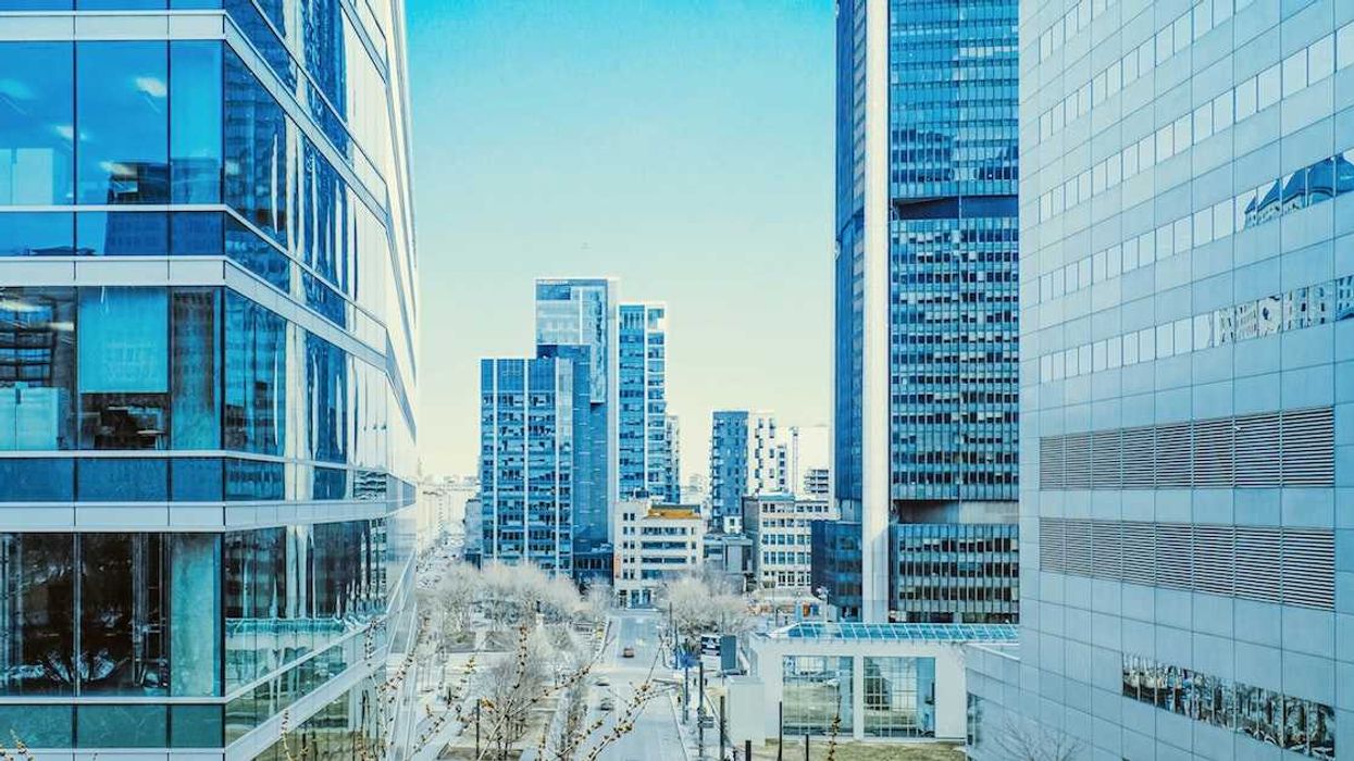 Santé Montréal Is Hiring For Over 150 Positions Right Now & Students Can Apply