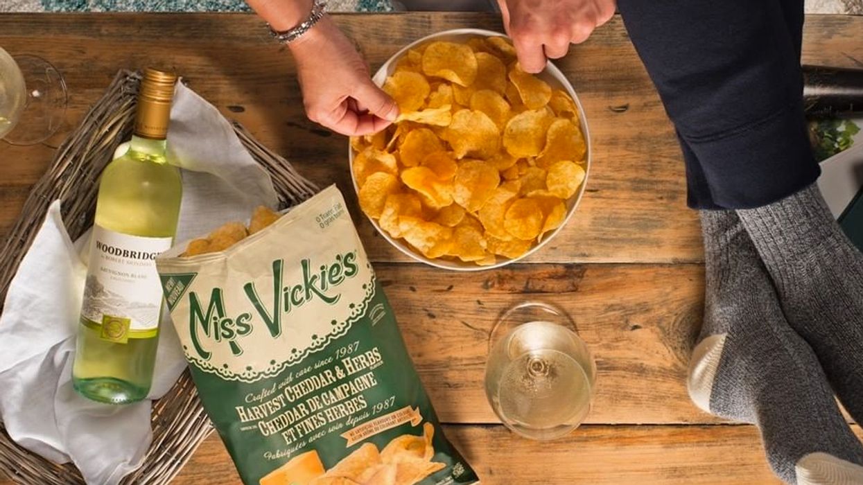 There's A Recall On Miss Vickie's Chips In Quebec After Glass Was Found In Bags