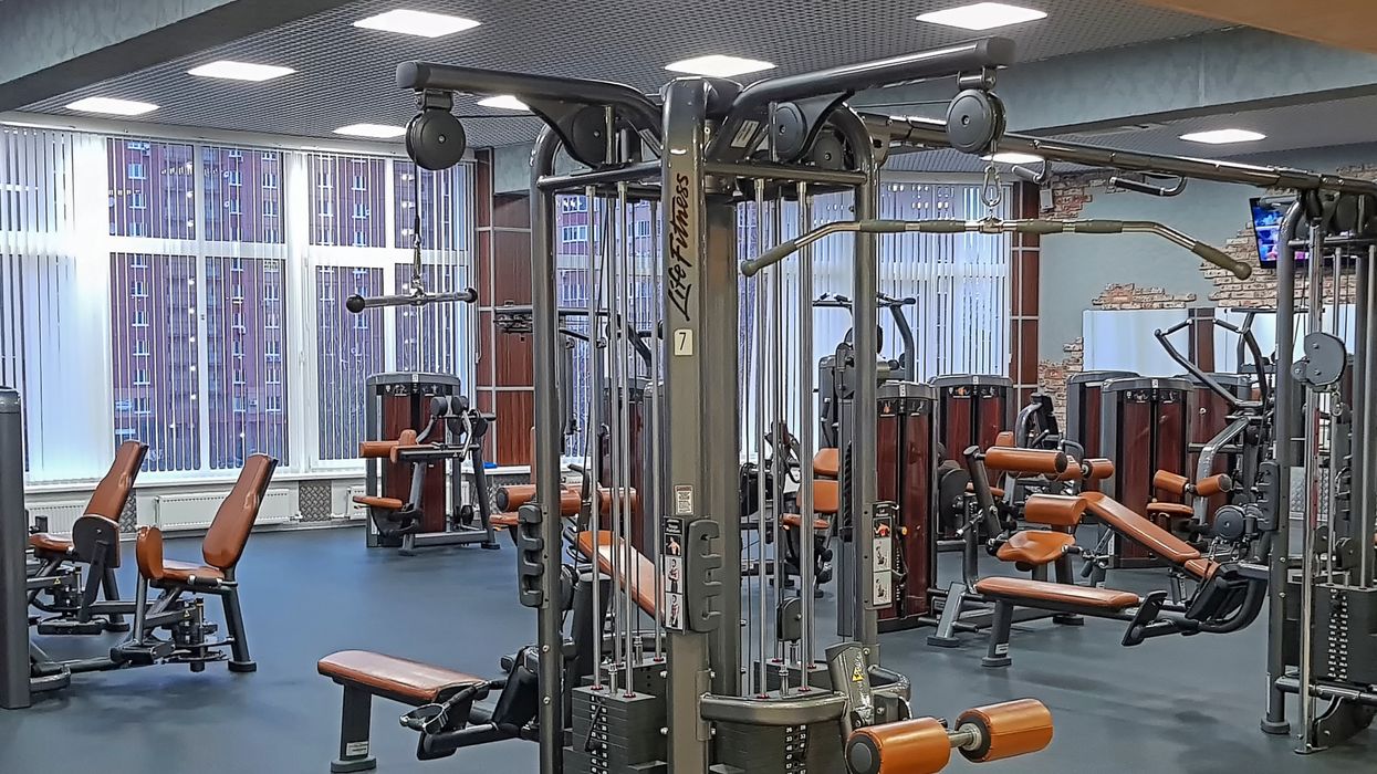 Quebec Is Going To Close Montreal Gyms & Ban Organized Sports While We're Under Red Alert