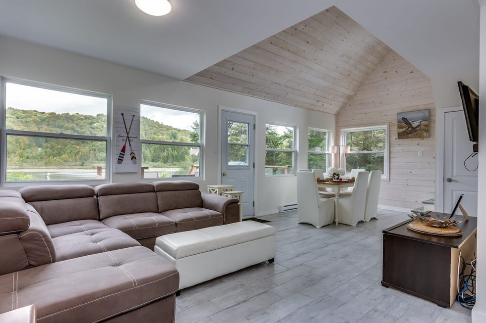 On the lake MTL Blog