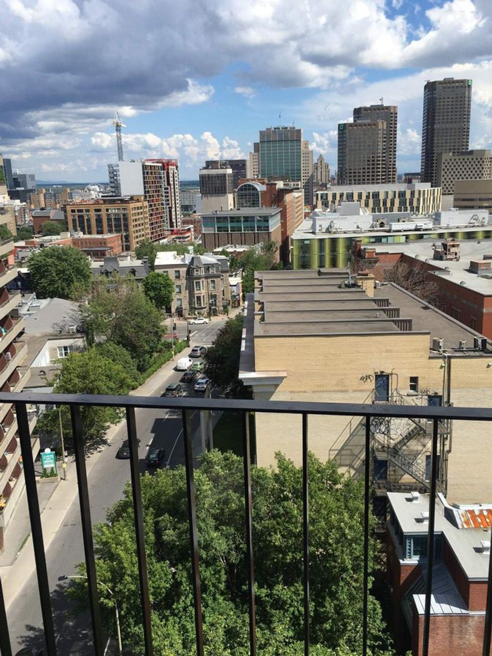 Studio Apartment In MiltonParc MTL Blog