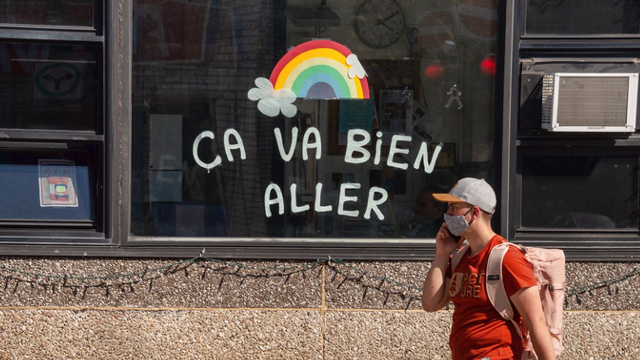Legault Just Explained How Wearing A Mask In Restaurants & Bars Is Going To Work