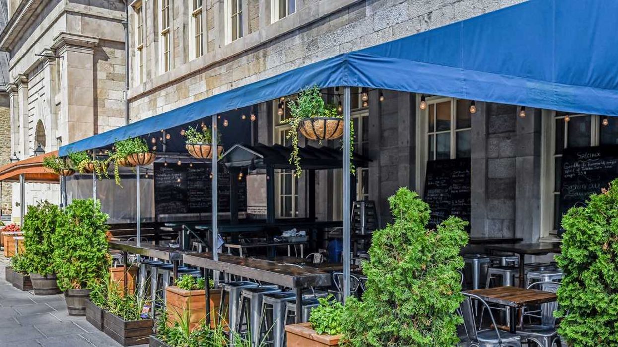Quebec Bars Will Have A New Mandatory Closing Hour Starting Tomorrow
