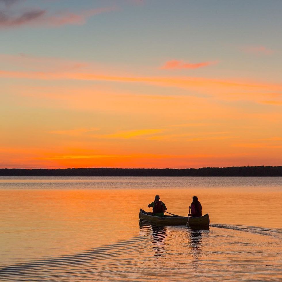 You Can See The Northern Lights In Quebec This Summer At These Rustic