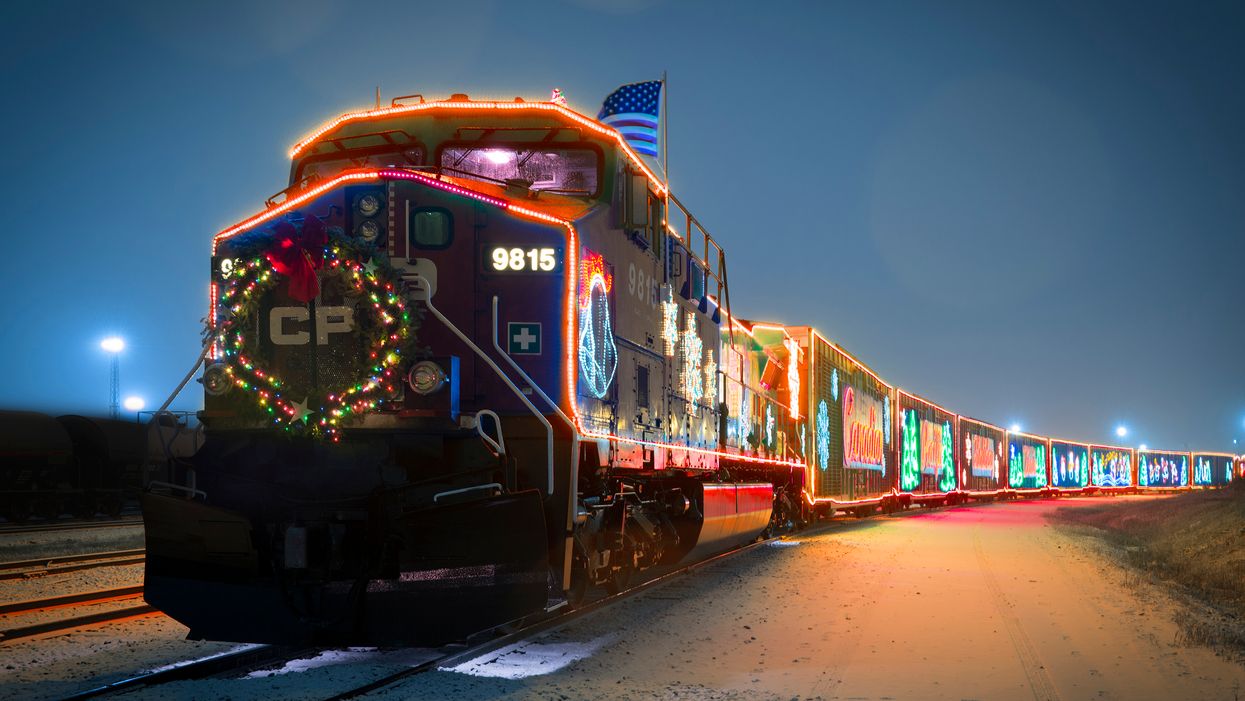 Canada's Official "Christmas Train" Will Be Making 7 Stops In Quebec