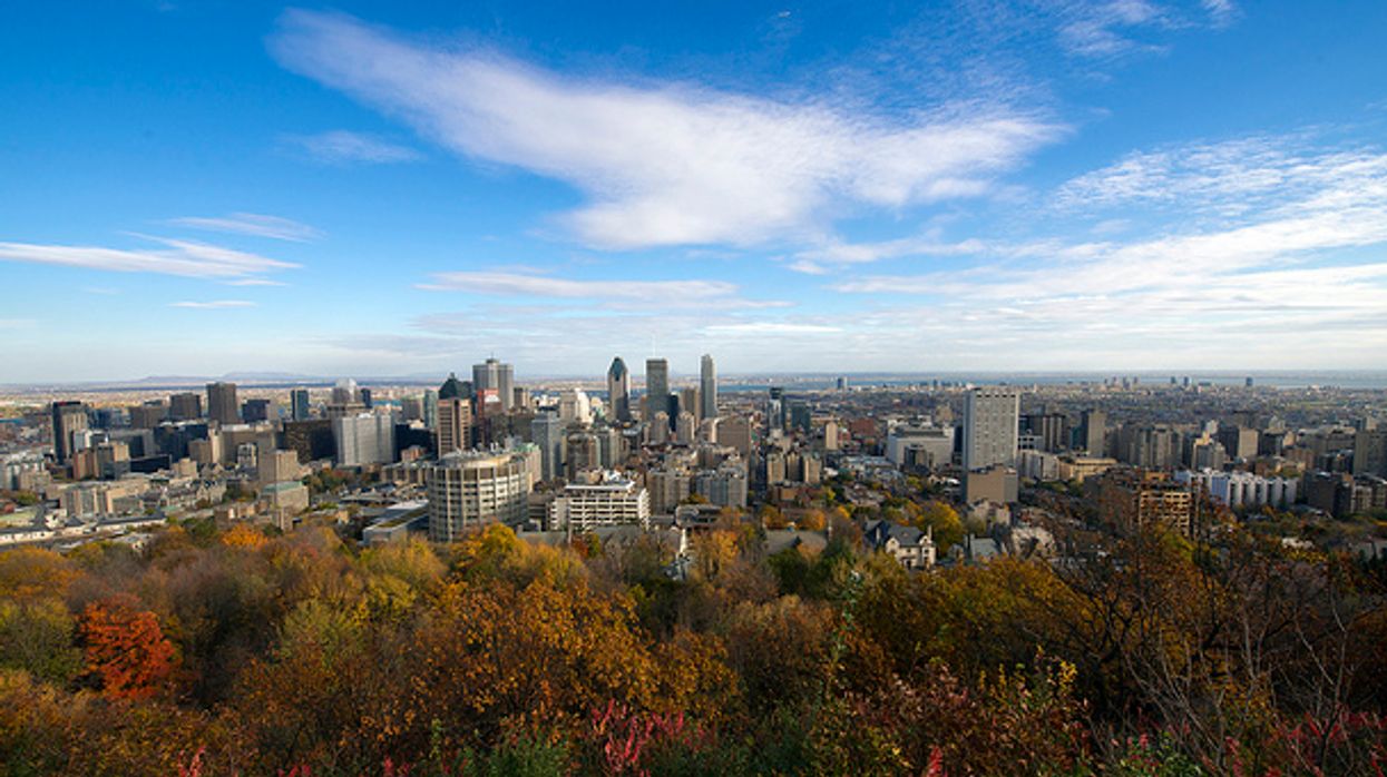 Macy day parade hosts Macy day parade hosts