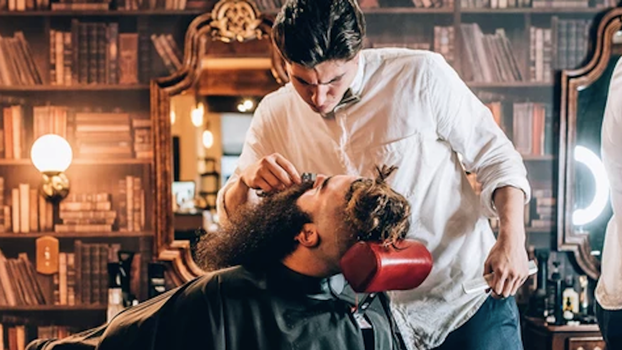 Haircutting Barber Shop For Men